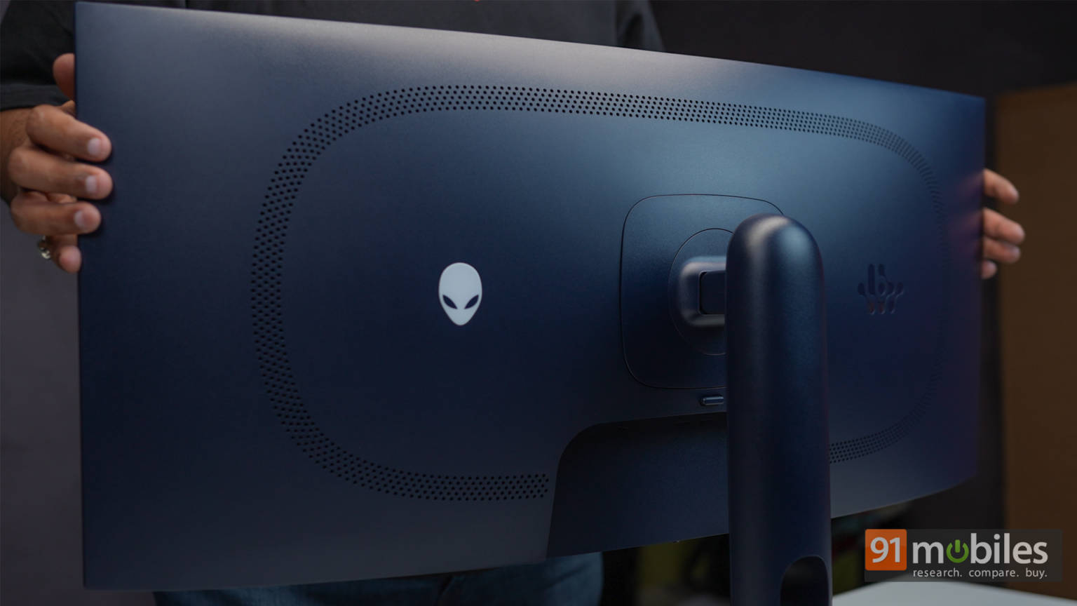Dell Alienware AW3425DW review: ultrawide and unapologetic? | 91mobiles.com