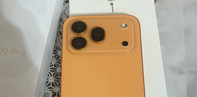 Honor 600 Pro real life images leaked, thin display bezels and iPhone 17 Pro-like camera island to be in tow Honor 600 Pro design and front leaked