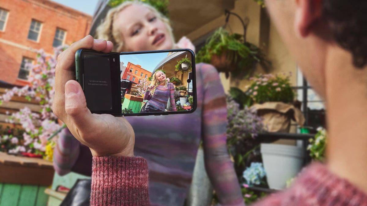 Motorola Razr 70 Ultra, Razr 70 Plus and Razr 70 debut globally as the latest flip foldables