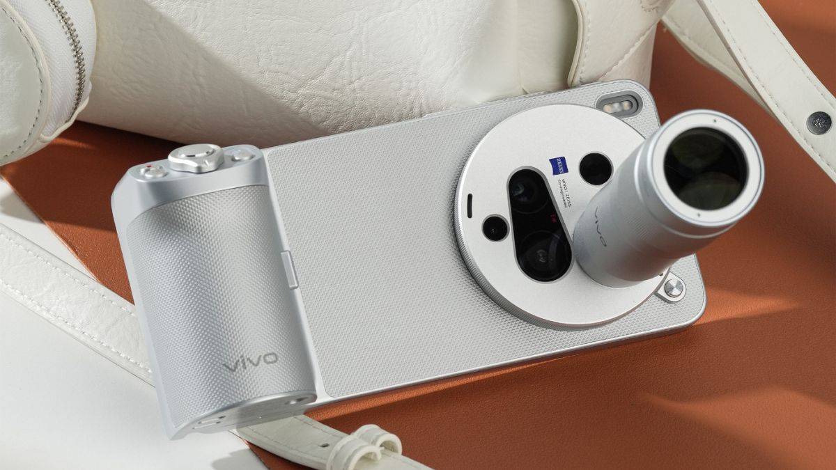 Vivo X300 Ultra tipped to launch in India on May 7th, sales to start from 14th
