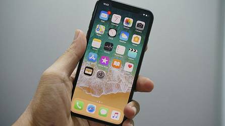 Your iPhone could soon lock automatically the moment it’s snatched from your hand
