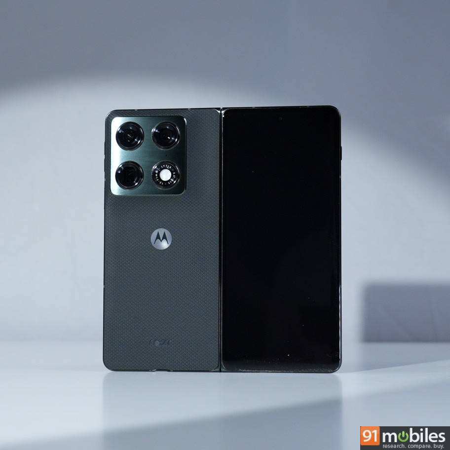 Motorola Razr Fold launched in India with 8.1-inch 2K inner display ...