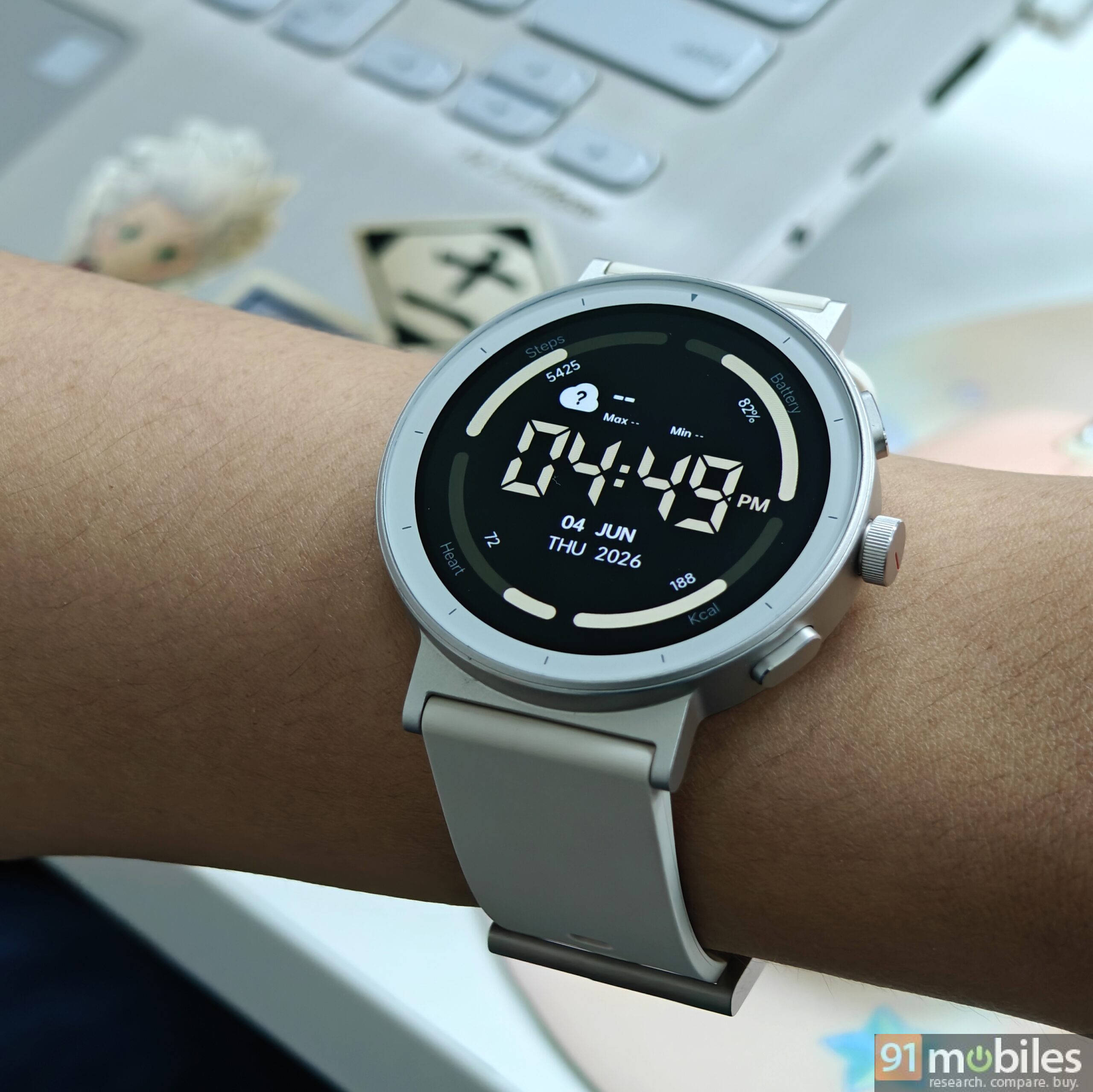 Realme Watch S5 design and display