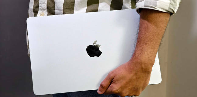 Apple is now offering up to Rs 15,000 cashback on MacBook Pro and MacBook Air weeks after price hike