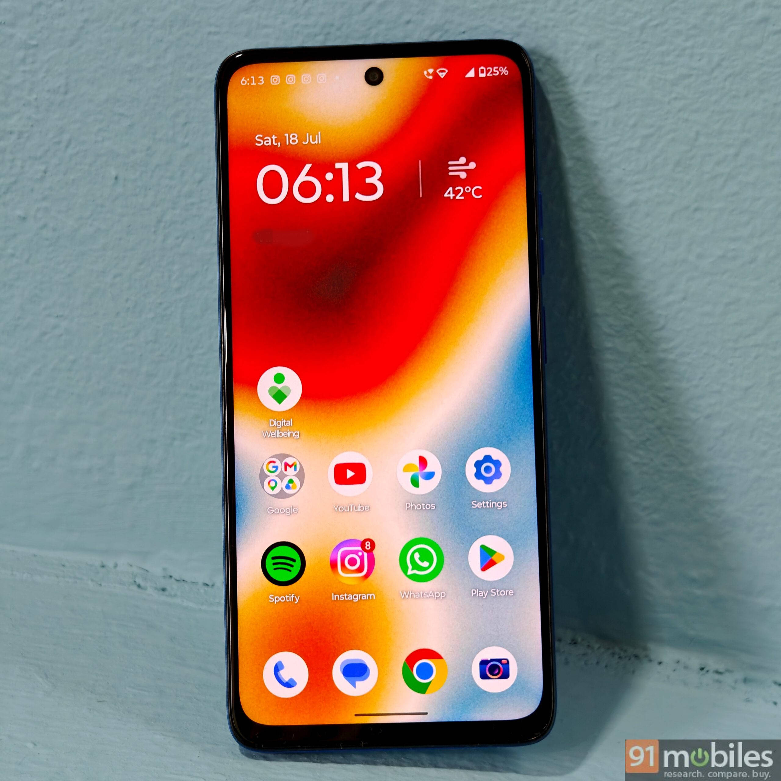 Moto G77 Power display