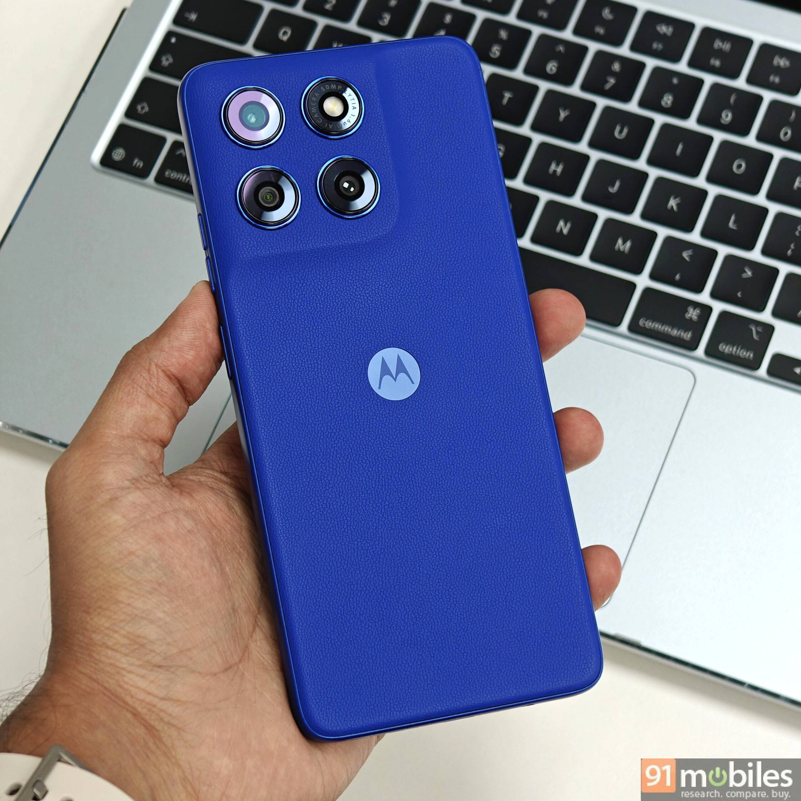 Moto G77 Power rear design
