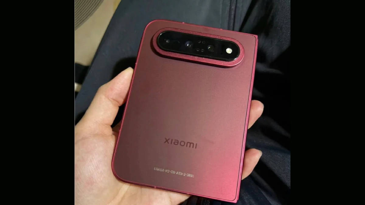 Xiaomi 18 Fold first real-life images reveal a wide design, iPhone 18 Pro-like Cherry colour