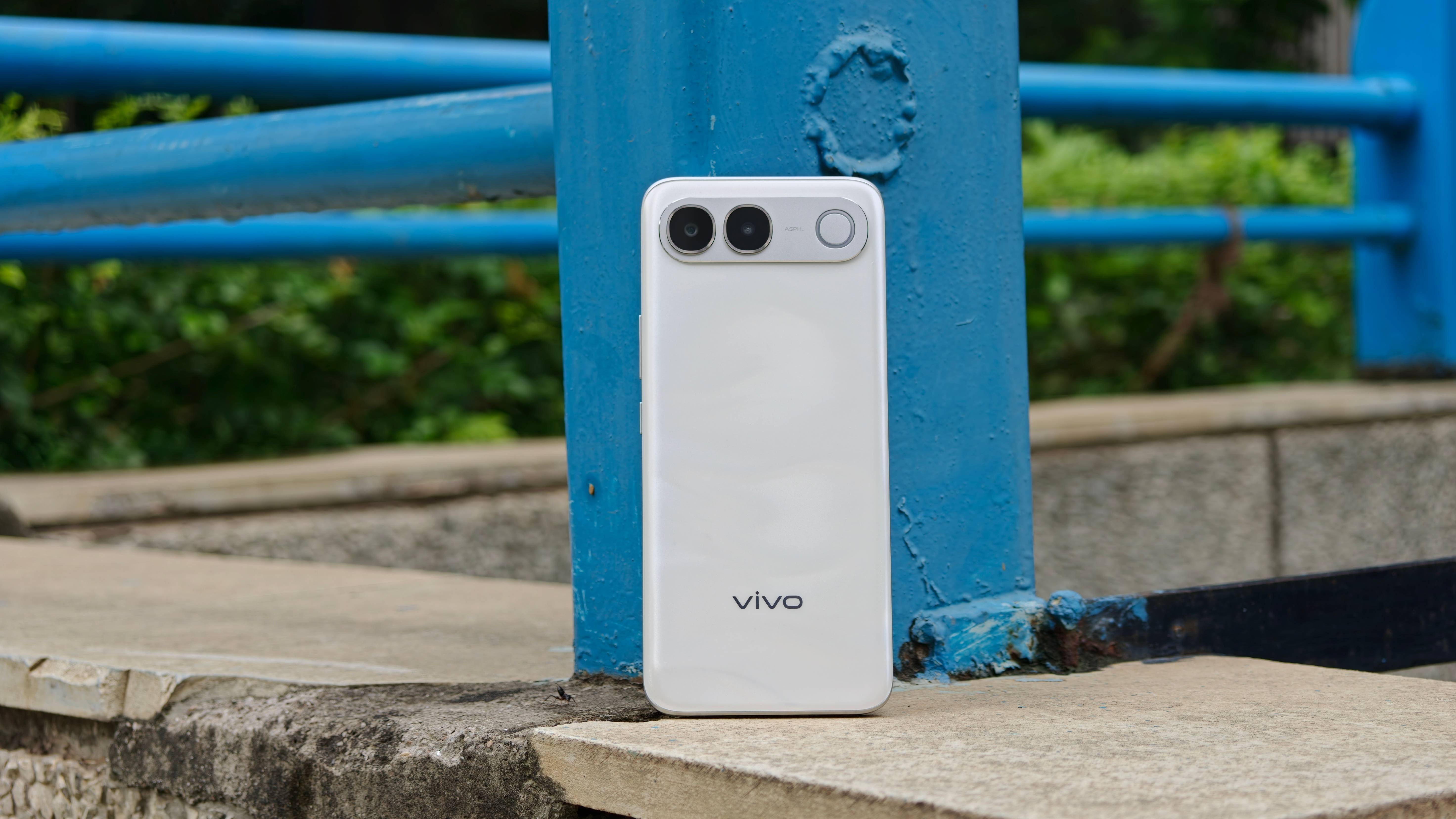 Vivo S2 review: premium design, dependable battery, mixed performance