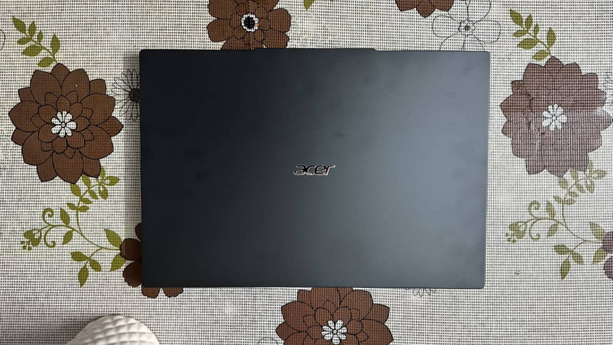 Acer Swift Neo SFN14-55 review: light on the shoulder, long on the clock