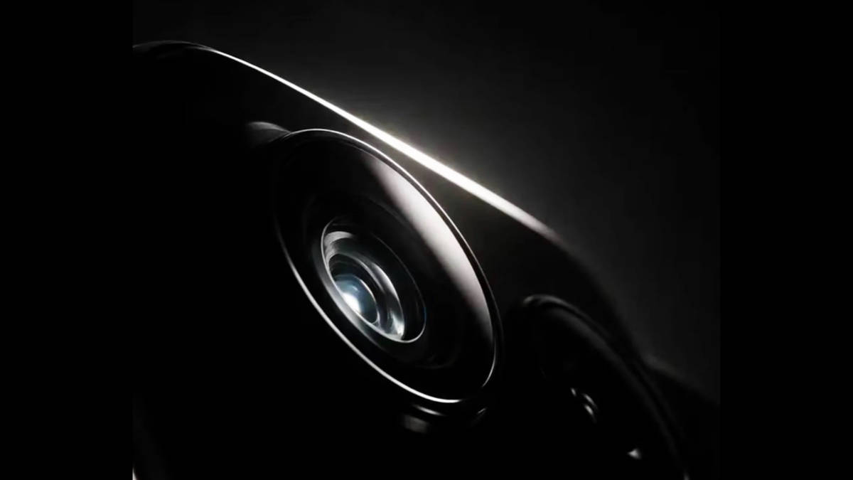 Motorola Signature 27 teased with Swarovski design, may launch soon
