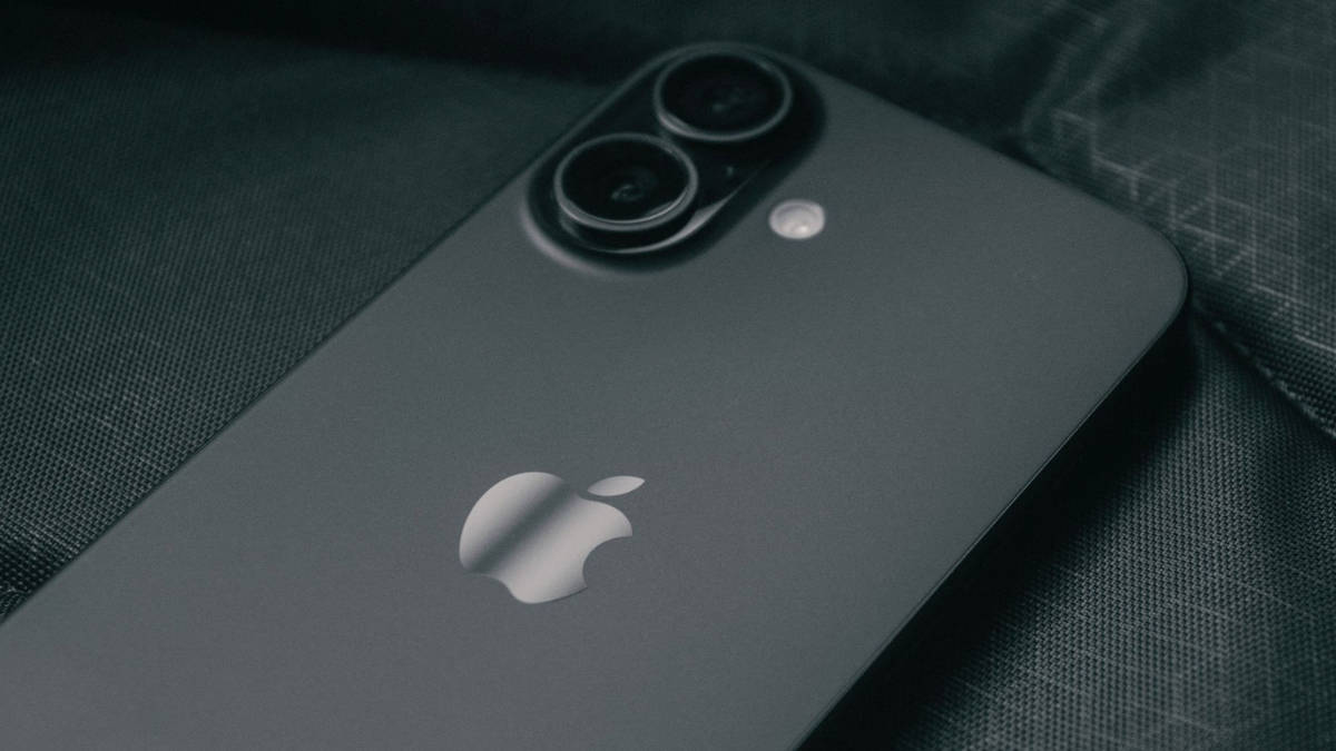 iPhone 17 to sell under Rs 80,000 during Flipkart Big Billion Days Sale 2026; Samsung Galaxy S25 series deals also teased