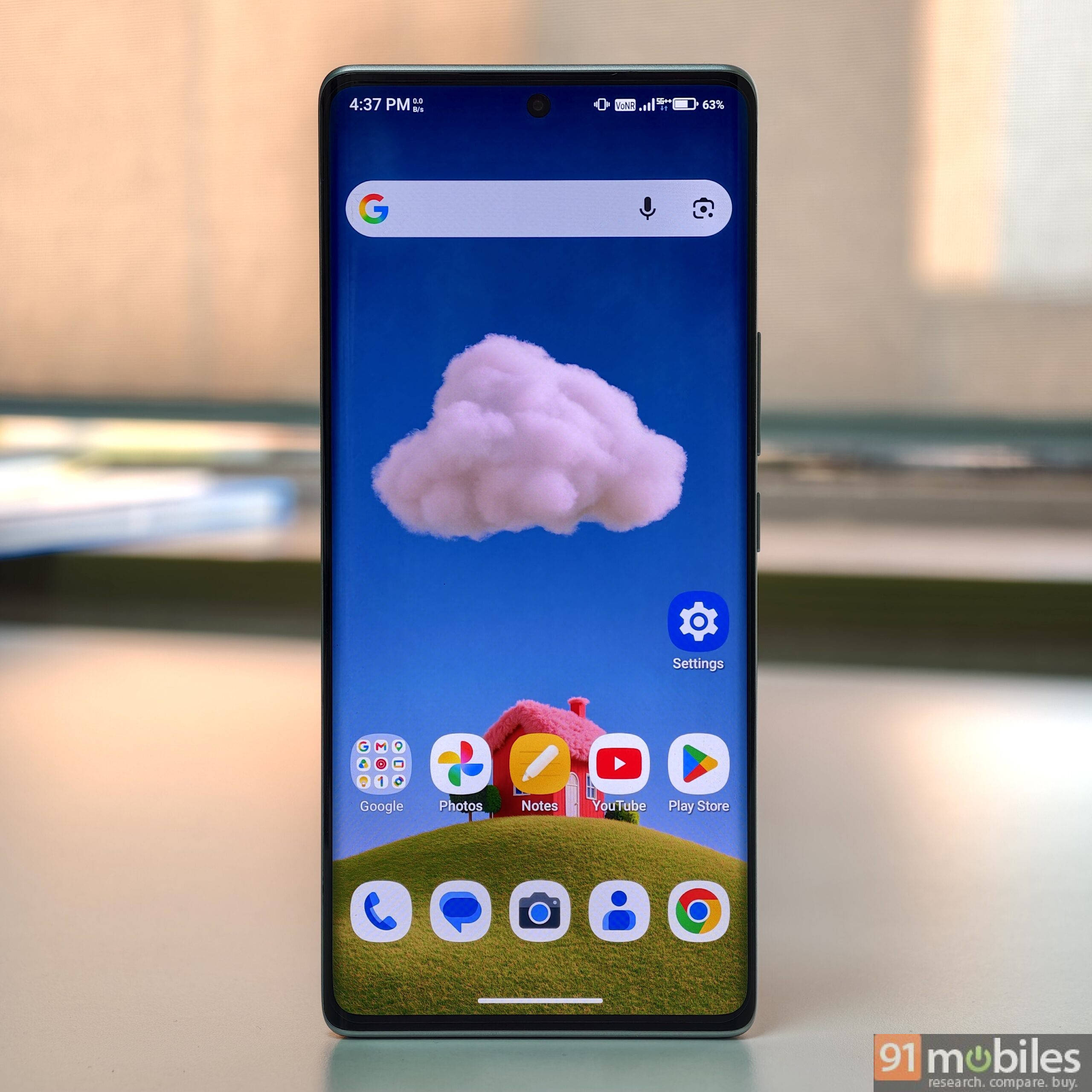 Lava Virat Curve display
