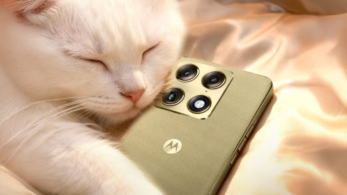 Motorola unveils smartphone deals for Flipkart Big Billion Days Sale 2026; Moto Edge 70 Max to sell for Rs 51,999